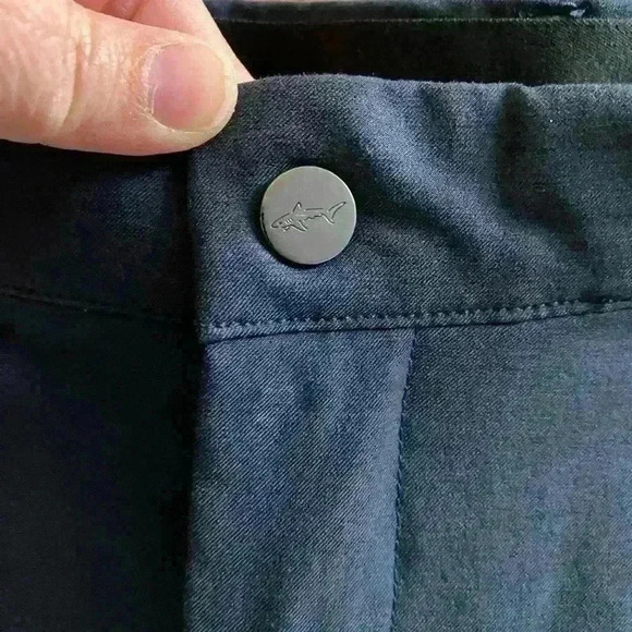 Greg Norman Men’s Straight Leg Navy Golf Slacks Size 40x32 Moisture Wicking - Picture 9 of 10